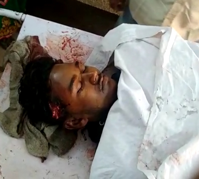 होटल में प्रेमिका का गला दबाने के बाद प्रेमी ने खुद को गोली मारी, मौत होटल में प्रेमिका का गला दबाने के बाद प्रेमी ने खुद को गोली मारी, मौत